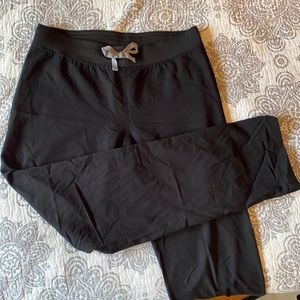 Figs Black Scrub Set